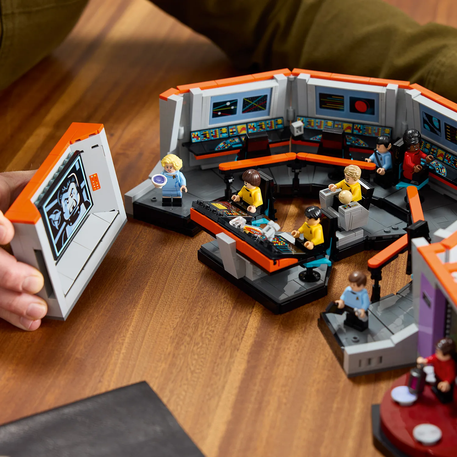 LEGO® Builder-app naast het model