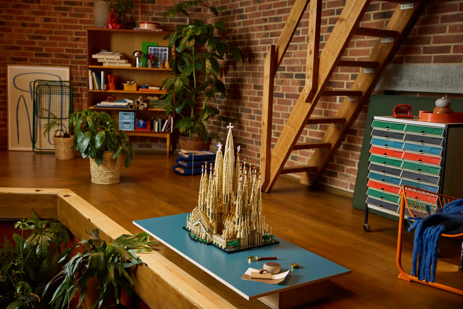 LEGO® Sagrada Família model in interieur