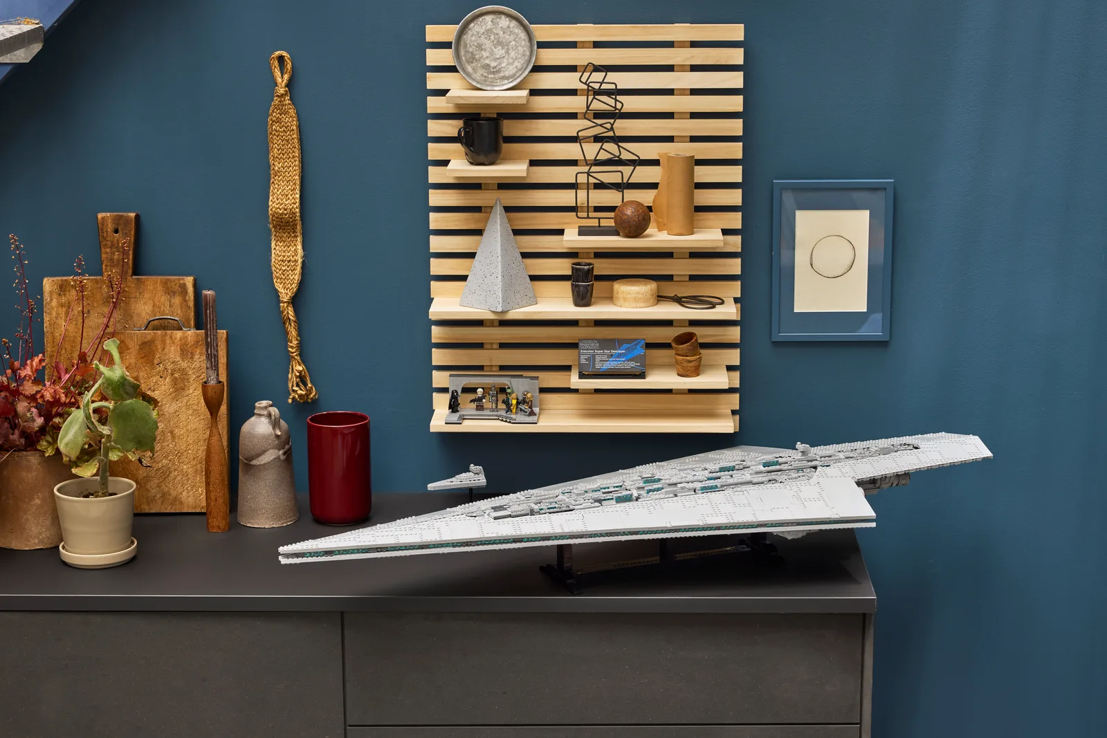 LEGO® Star Wars™ Executor Super Star Destroyer™ (75457) uitgestald